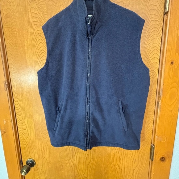 Ozark Trail Men's Dark Blue Fleece Vest - Picture 5 of 5